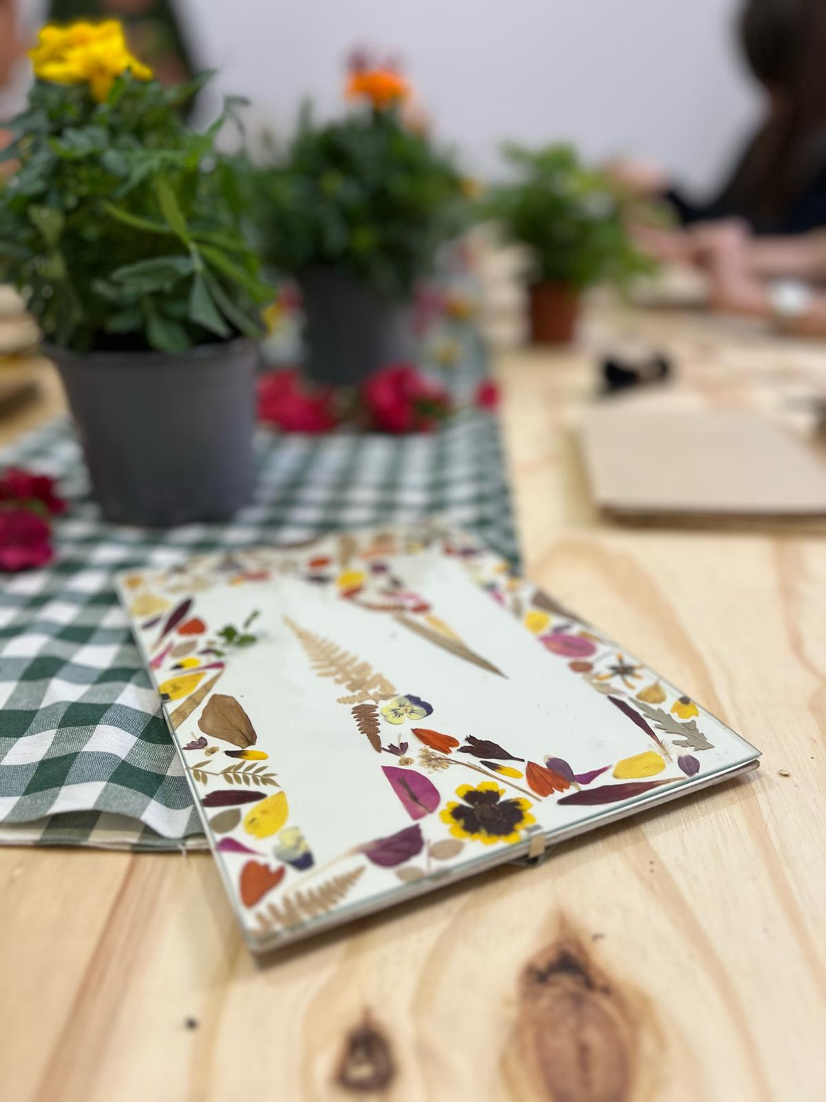 Taller de Prensado Botánico